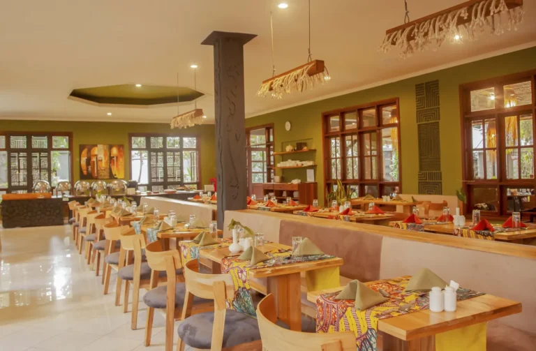Copy-of-Restaurant-Planet-Lodges-6-LR_result