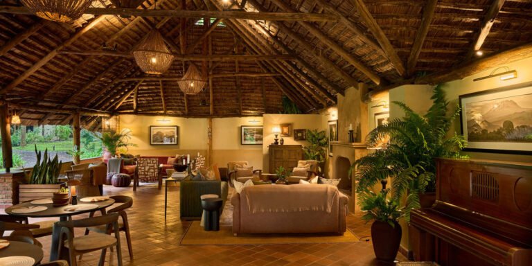 lounge-rivertrees-country-inn-arusha-tanzania
