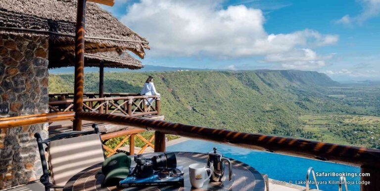 03-10-Best-value-Luxury-Lake-Manyara-Safari-Lodges-Camps-BW-1600px