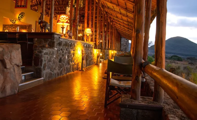 Kilaguni-Serena-Safari-Lodge
